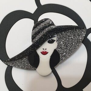 Women in Hat Classic Acrylic Brooch Pin Fashion Women Jewelry Accessory Gift
